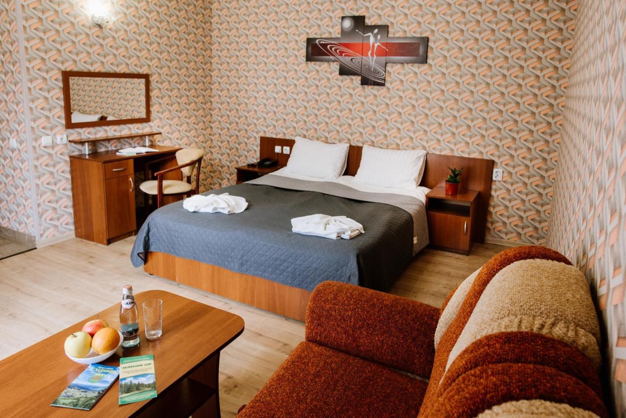 Zelenyy Bir Hotell Skhidnytsia Eksteriør bilde